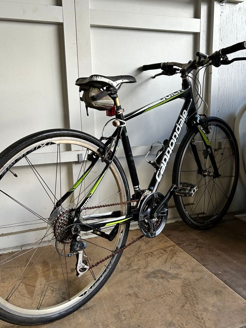 【有名メーカー】CANNONDALE クロスバイク SHIMANO 24変速