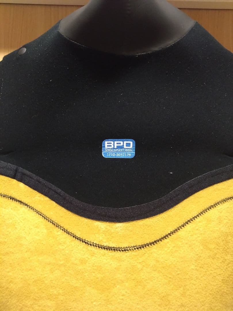 Bewet　５mm×３mmセミドライウェットスーツ　サーフブーツ、グローブ付き