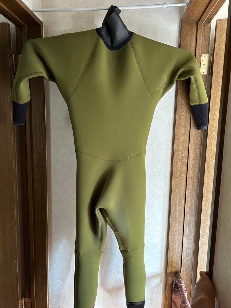 ドライスーツ mellow