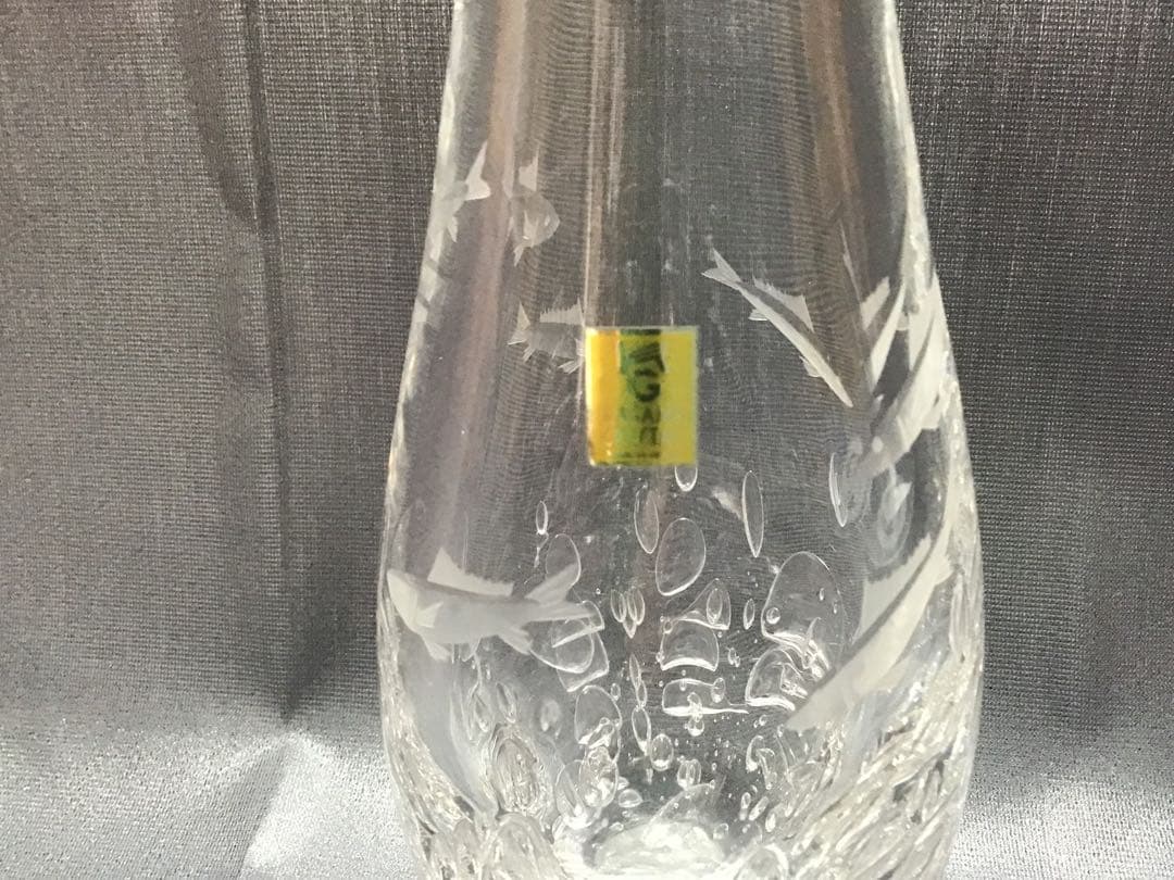 カガミクリスタル　各務鑛三　花瓶　鮎　泡