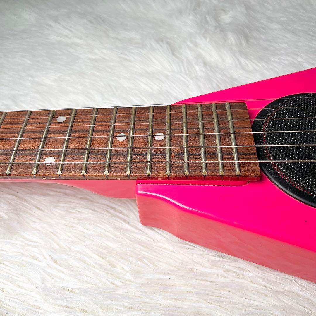K Garage フライングV ピンク ミニギター 9V電池式