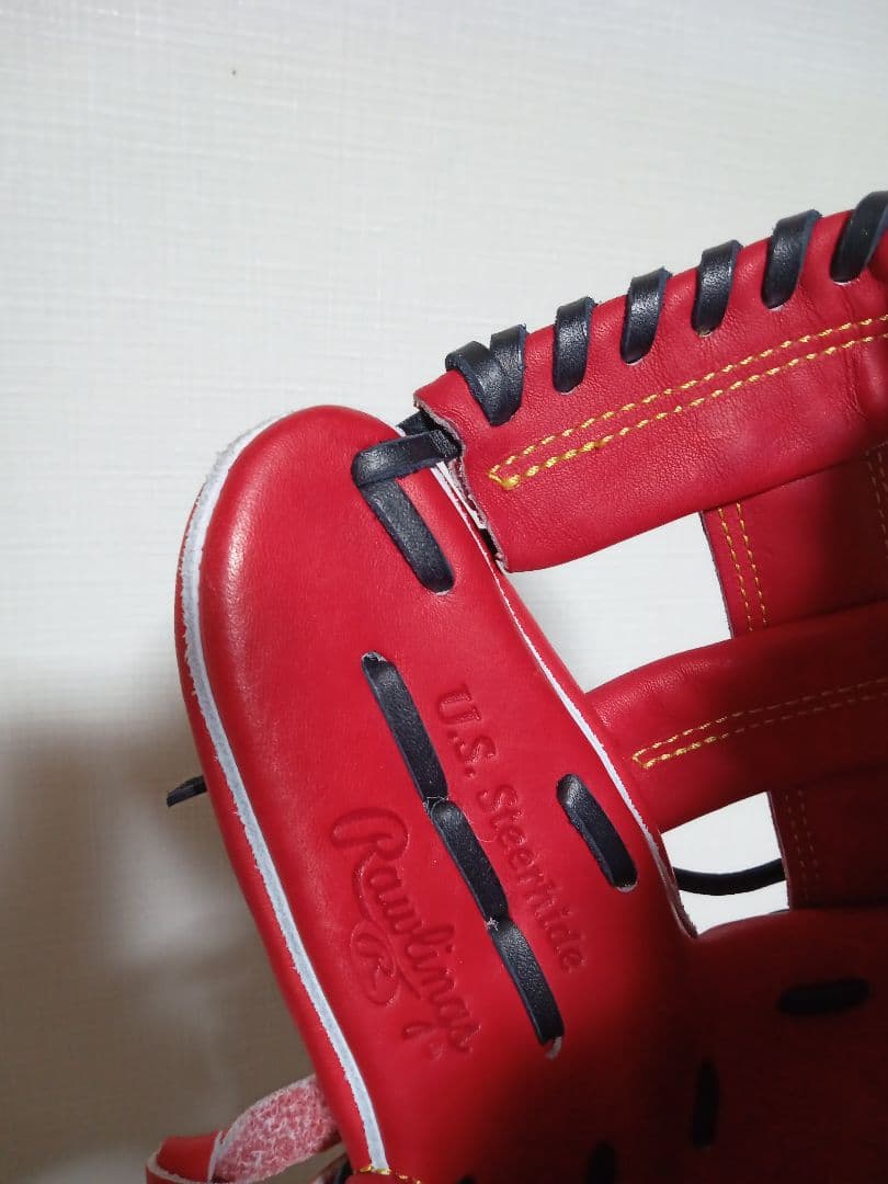 新品　ローリングス　赤　軟式　内野用グローブ