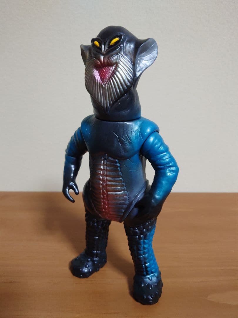 ベアモデル　ソフビ　メフィラス星人２代目　ウルトラマンタロウ