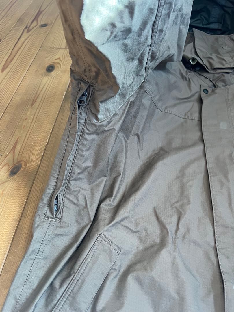 stussy ステューシー GORE-TEXスノボジャケット ブラウン Mサイズ