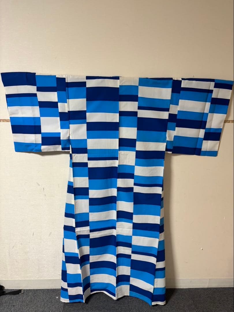 青と白のストライプ 踊り衣装・男着物大衆演劇