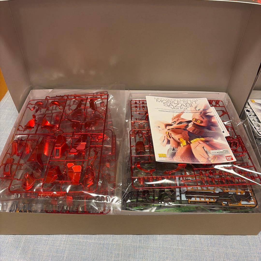 MGサザビー Ver.Kaスペシャルコーティング&Ver.Ka ニューガンダム