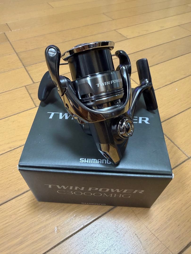 （極美品）SHIMANO TWIN POWER C3000MHG