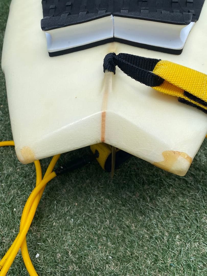 サーフボード　5.11 ft ケース、コード付き　送料込み