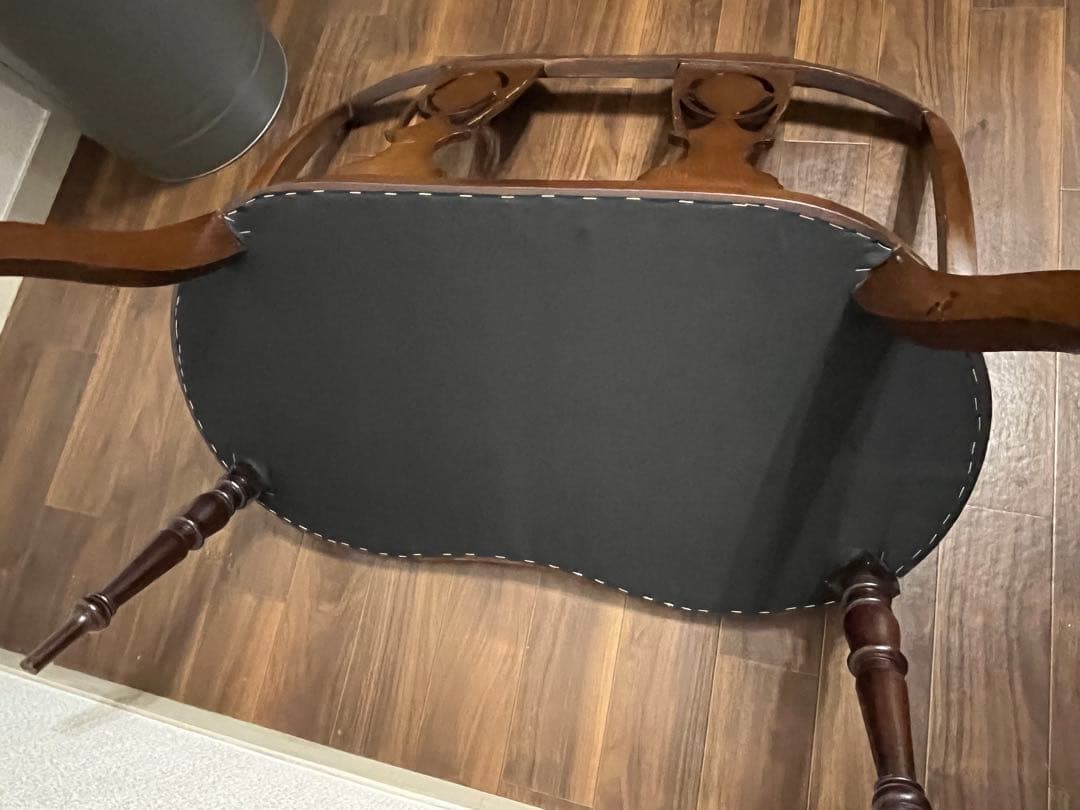 【もっちゃん】 西洋スタイルの装飾ベンチ