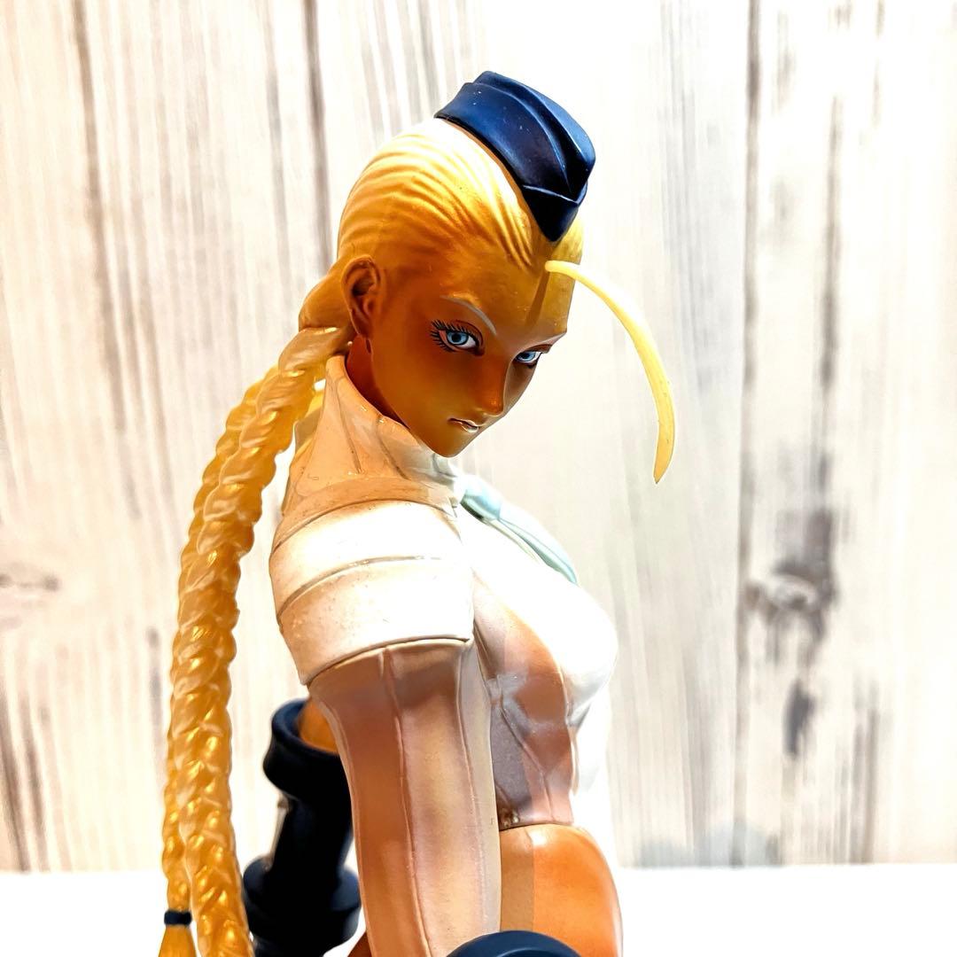 海洋堂 ストリートファイターZERO3 キャミィ 1/6 ブラック、ホワイト