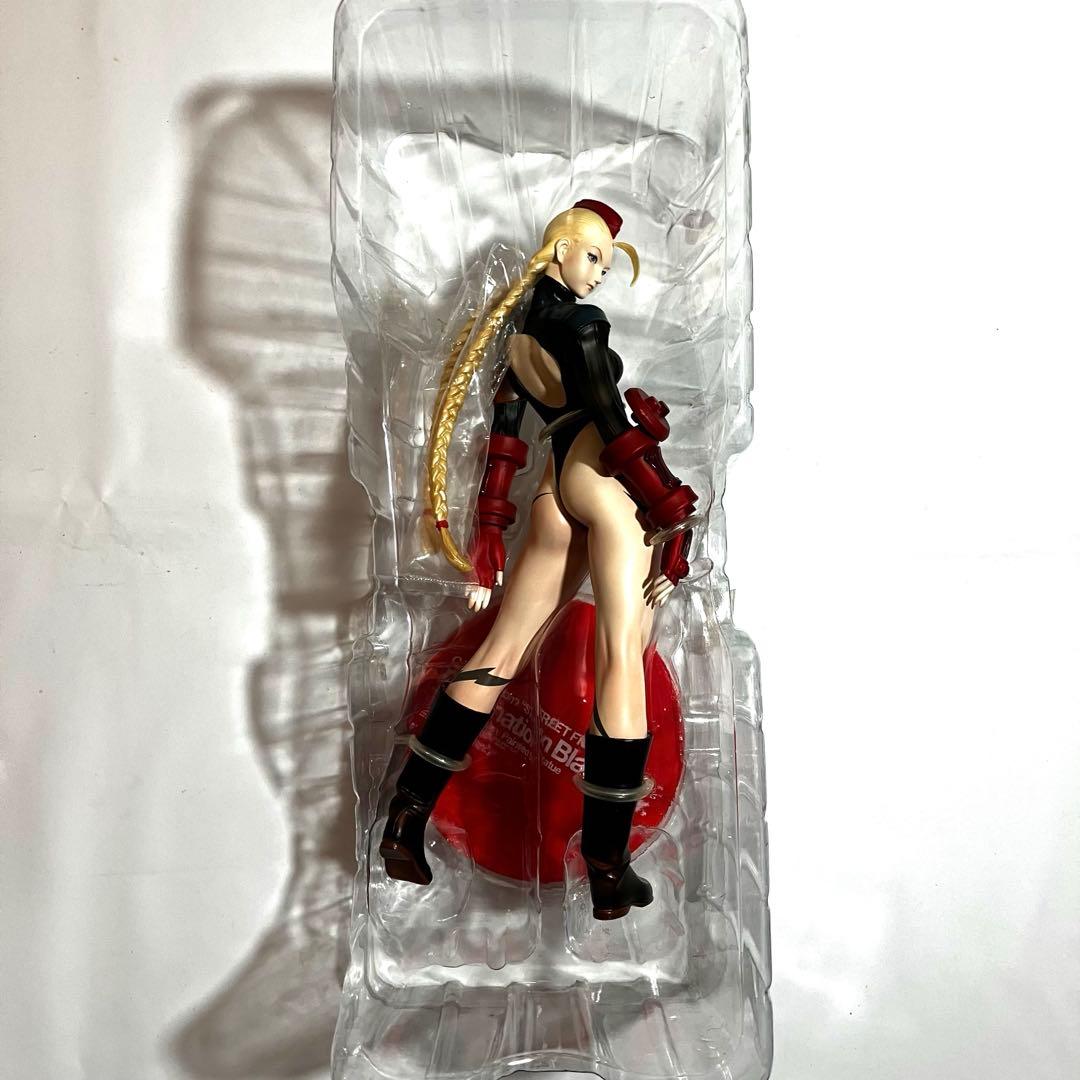 海洋堂 ストリートファイターZERO3 キャミィ 1/6 ブラック、ホワイト