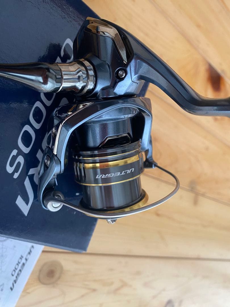SHIMANO ULTEGRA C2000S リール