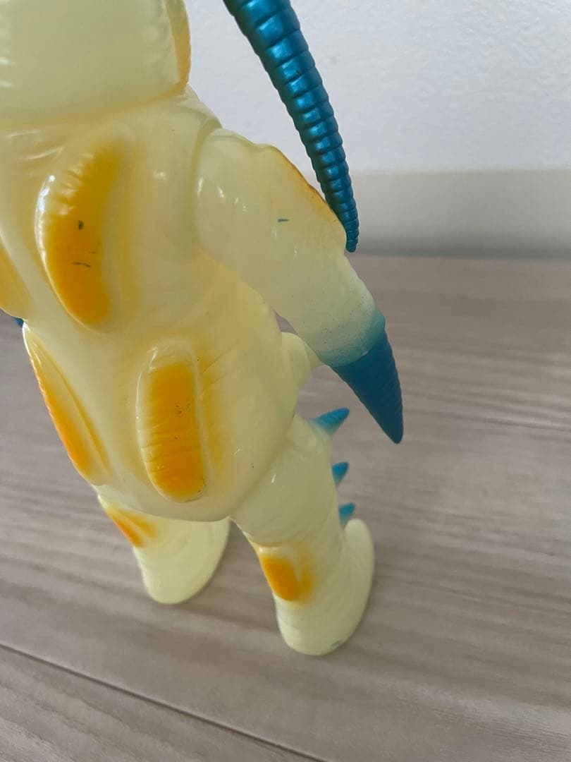 ブルマァク　特撮　ダークロン　蓄光　ソフビ