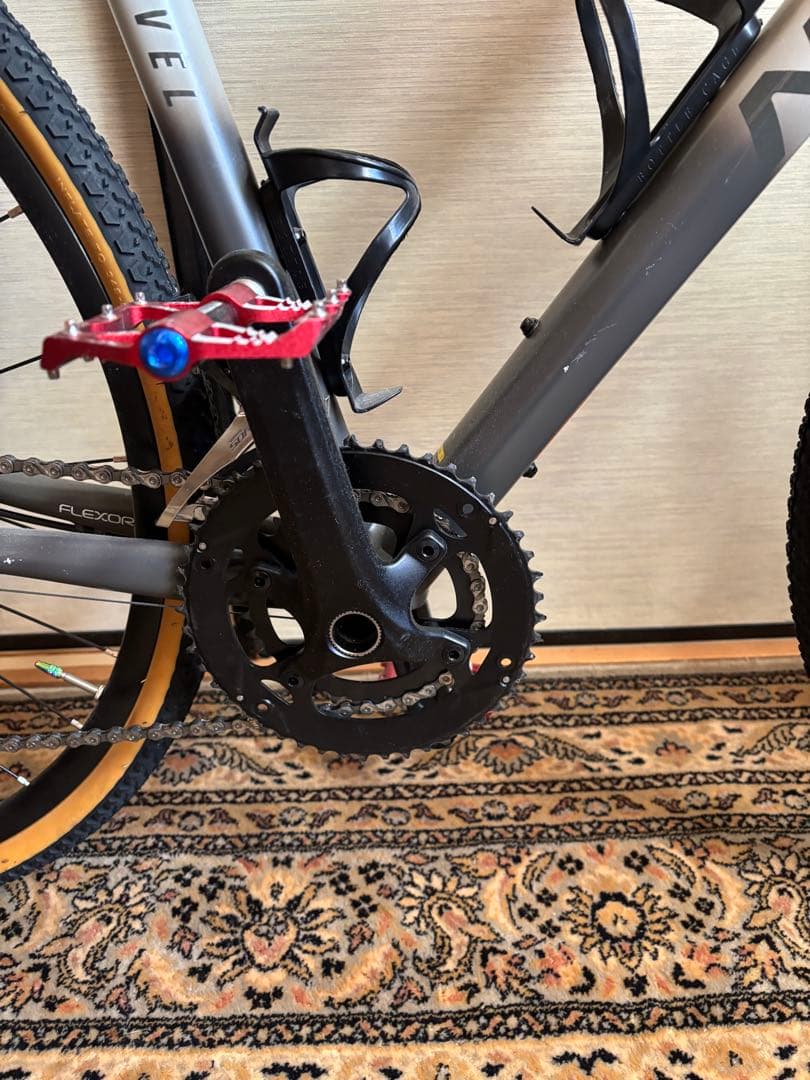 ネスト　ガベル　グラベルロードバイク　新古車同様