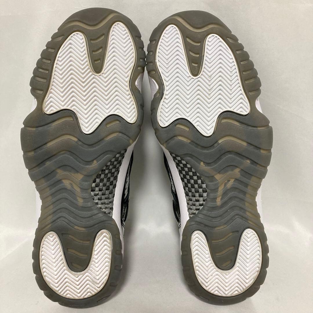 未使用級 Nike Air Jordan 11 Retro Low IE