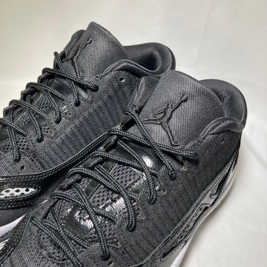 未使用級 Nike Air Jordan 11 Retro Low IE