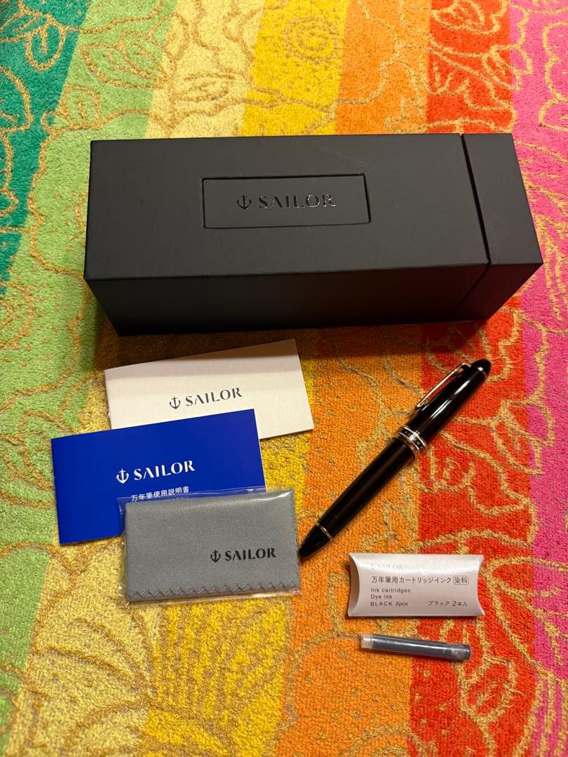 Sailor 万年筆 長刀研ぎ 中細 金色