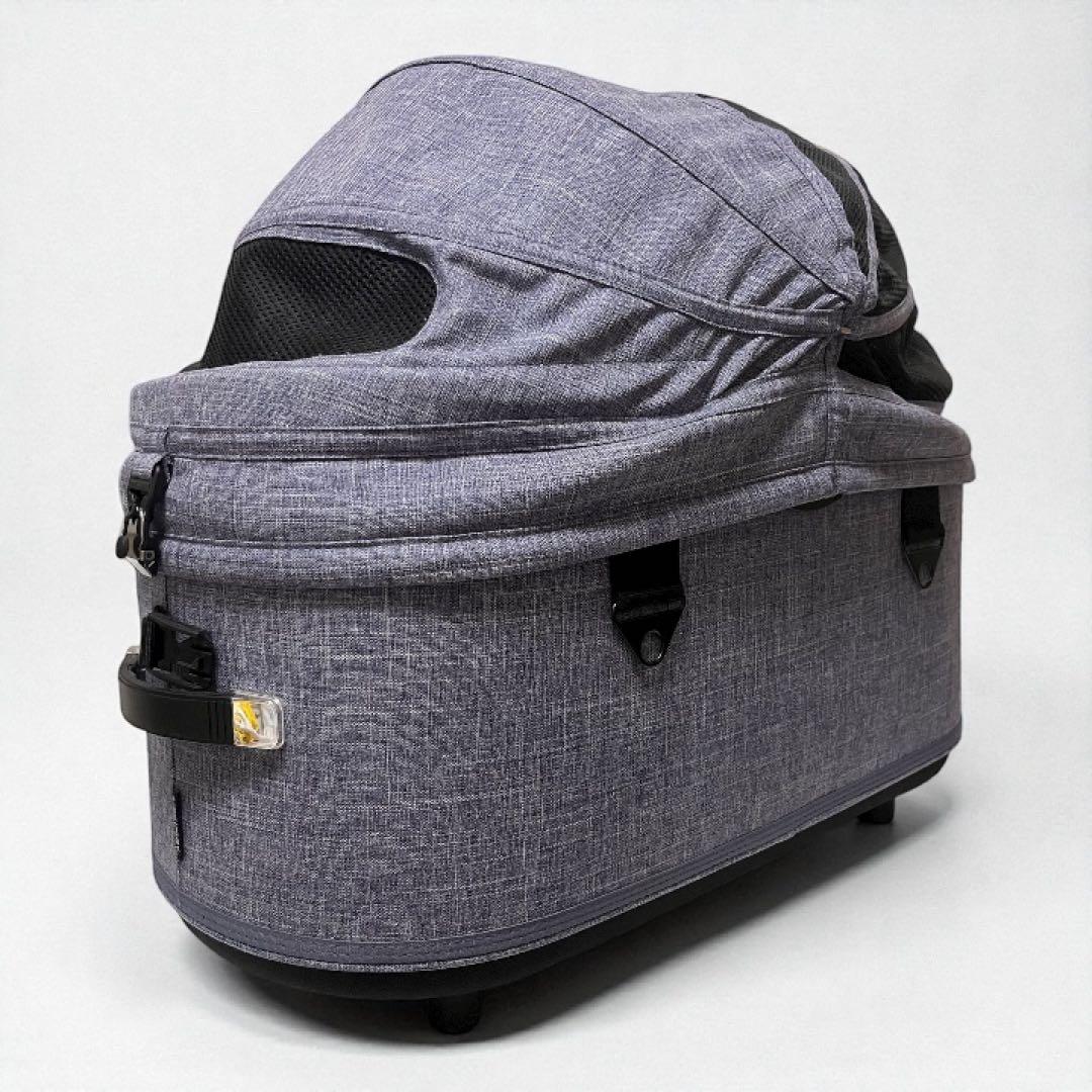 エアバギー　AirBuggy ドーム3 グレーのメッシュ窓付きペットカート