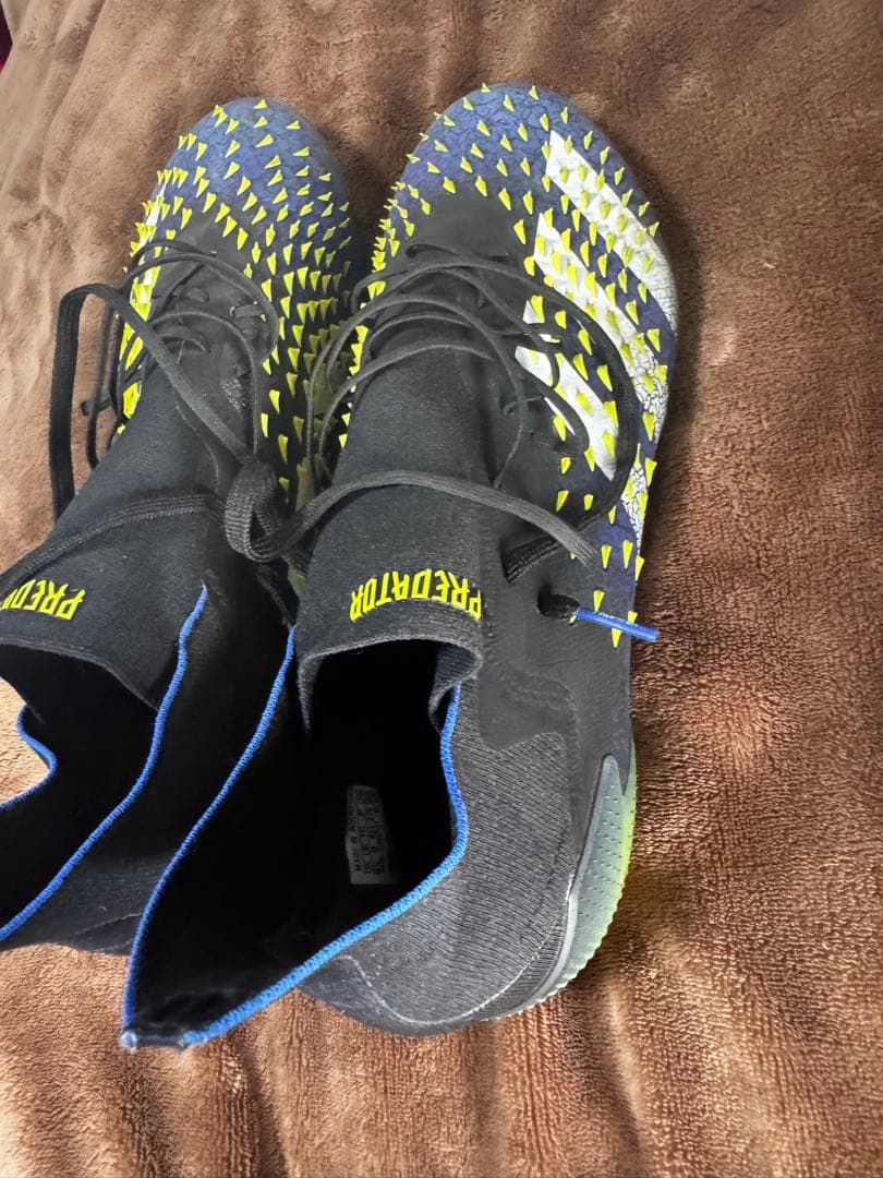 adidas プレデターフリーク.1 27.5