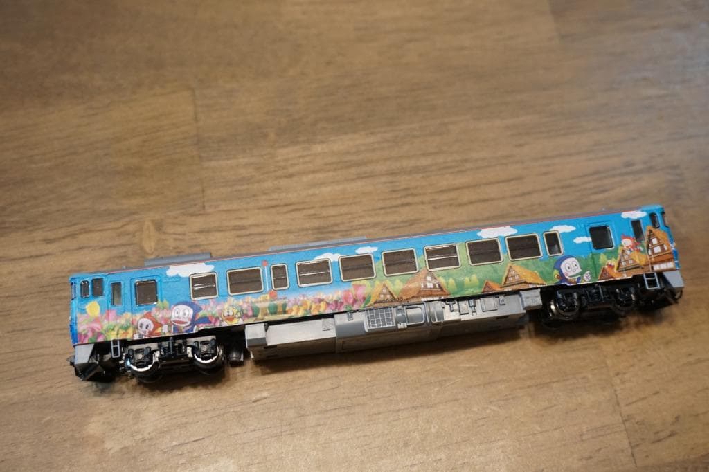 TOMIX キハ40　2135 氷見線・城端線　ハットリくんラッピング塗装　M車