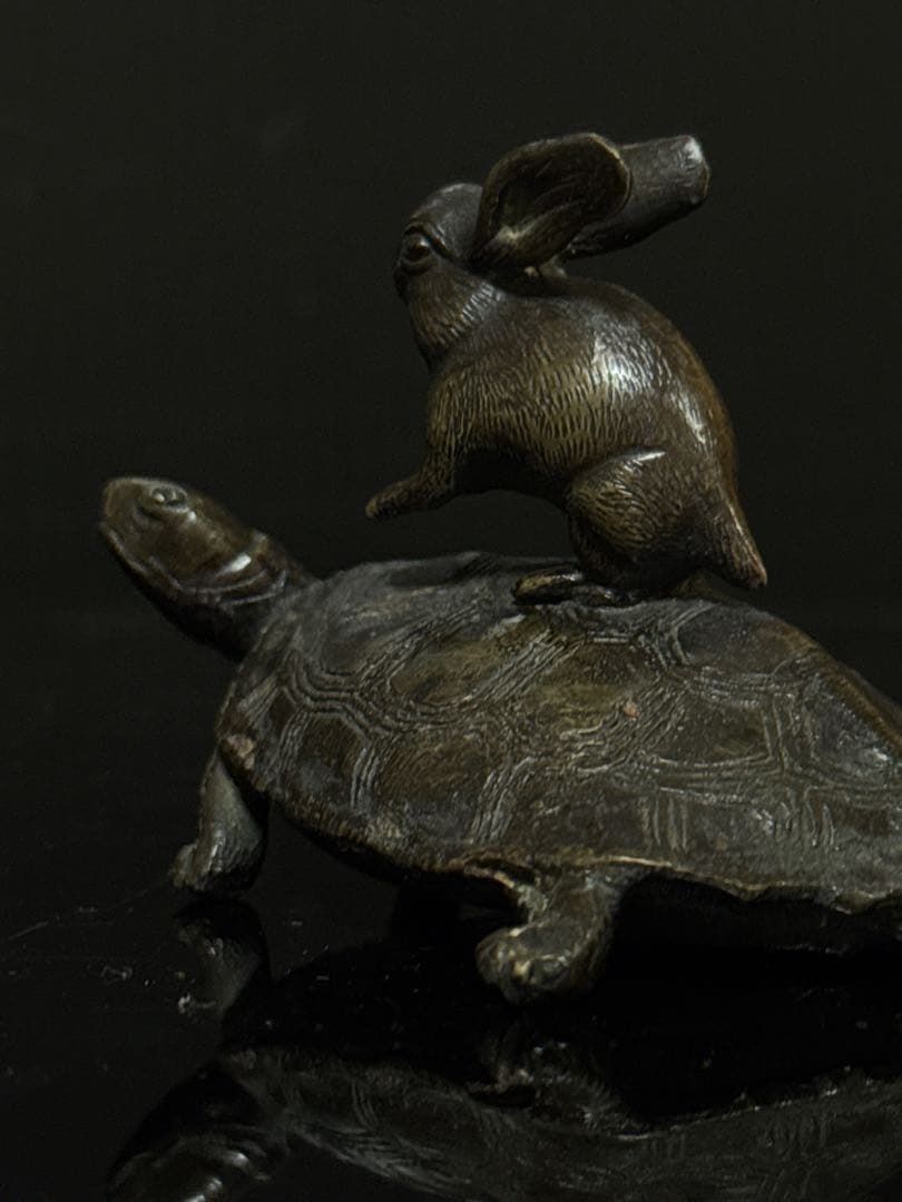 珍品 明治期 古銅 『うさぎとかめ』 兎と亀 置物 文鎮 コレクション