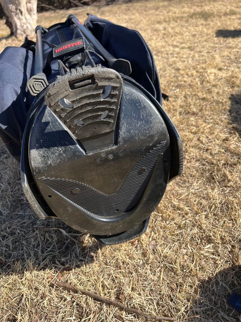 BRIEFING スタンド式ゴルフバッグ ヘッドカバー、ネームプレート付き