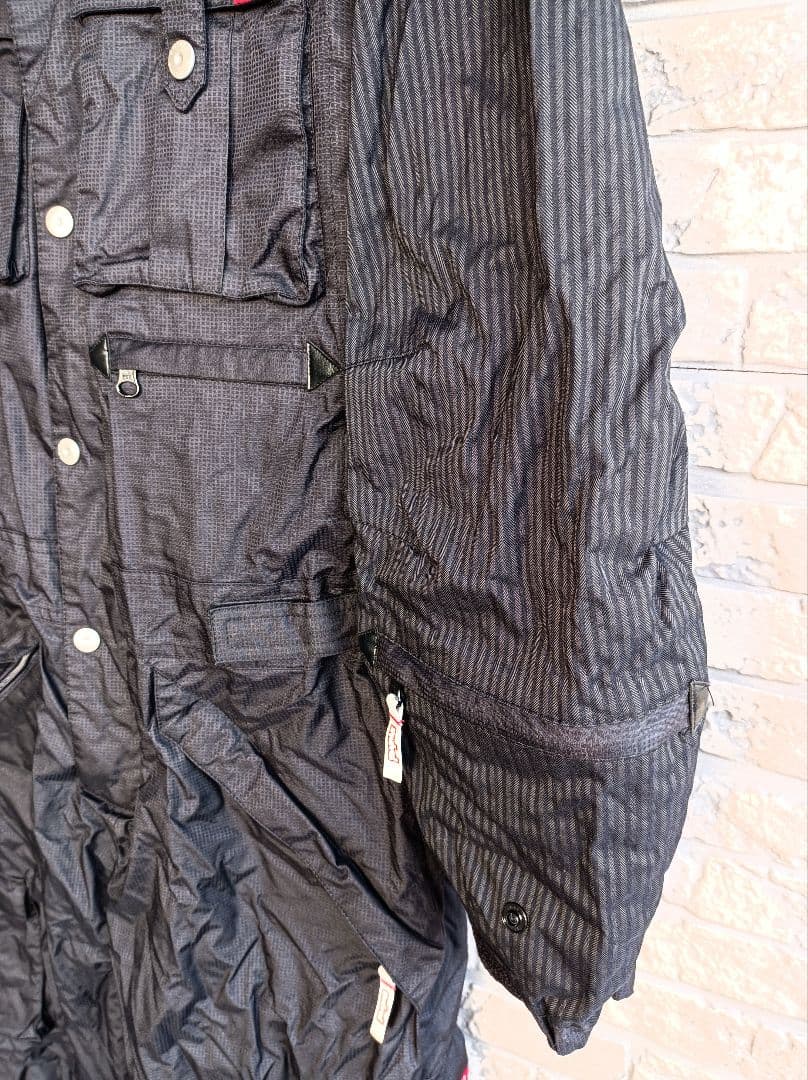 美品　スノボウェア　スキーウェア　スキー　スノボ　つなぎ　スノーボード　フード