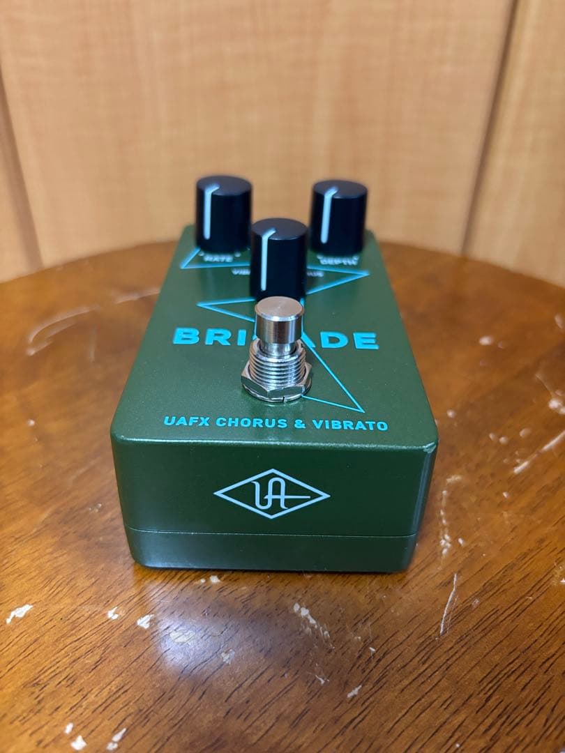 ギター UAFX BRIGADE Chorus & Vibrato