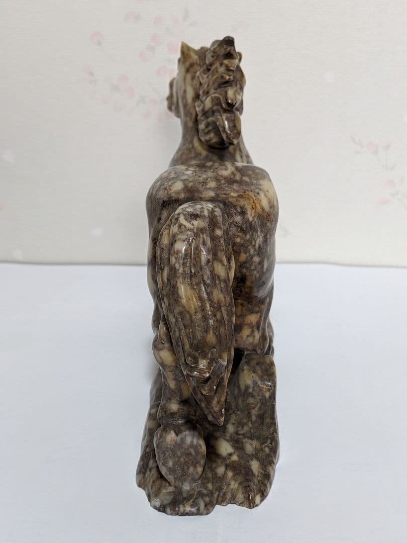 ♦中国美術工芸品 手彫り 干支午年 馬 玉石文化 縁起物 置物 飾り 骨董品