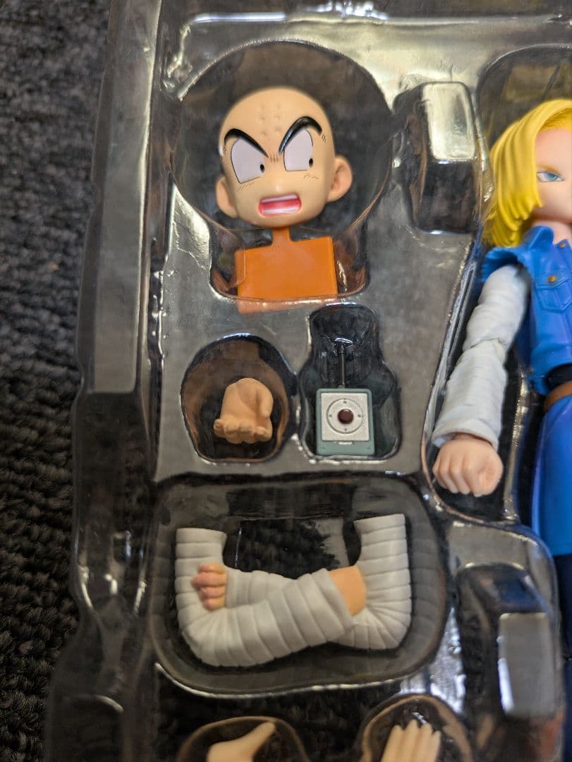 【送料込み・即日発送】S.H.Figuarts ドラゴンボールZ 人造人間18号