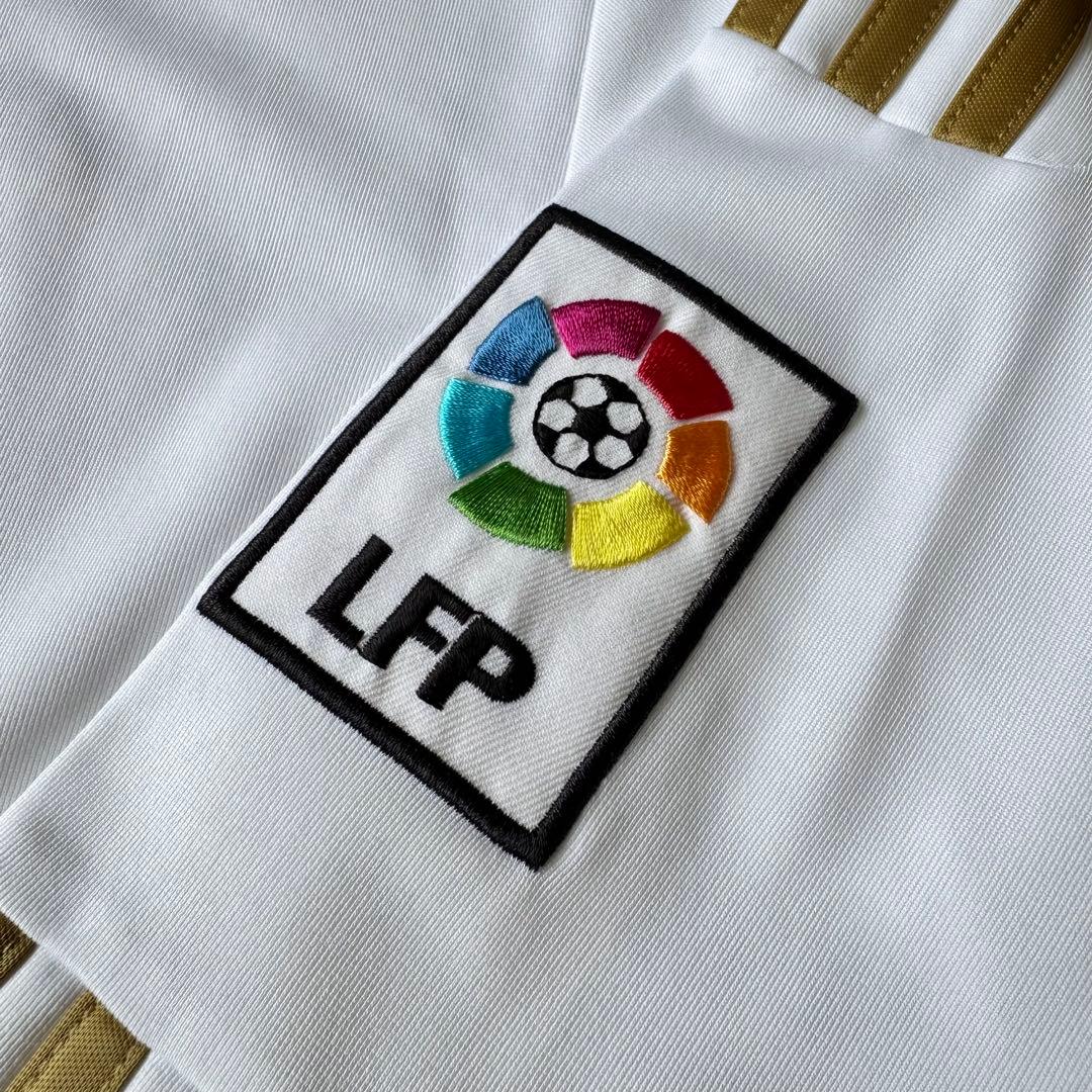 【希少長袖モデル】カリム・ベンゼマ ＃９ レアル・マドリード １１／１２（H）