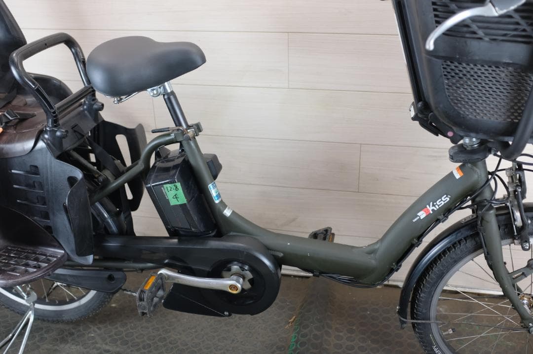 電動自転車 ヤマハPAS　KISS　20インチ　3段　12.8Ah充電器あり