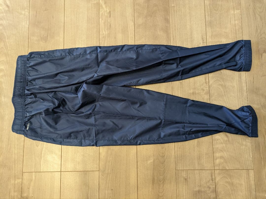 PUMA ピステ上下Mサイズ　新品未使用品