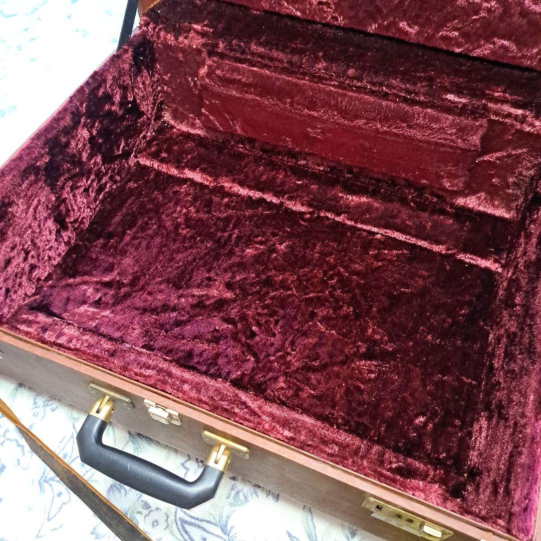 【美品】Italy製高級アコーディオンハードケース