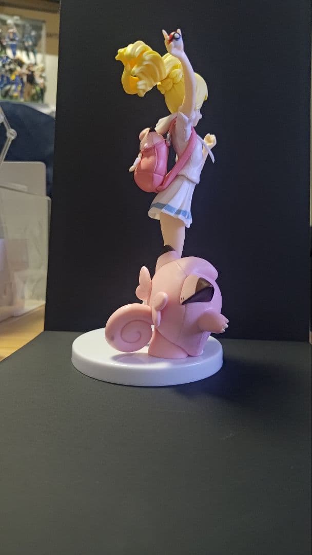 【中古品】リーリエ クリン フィギュア 輸入品