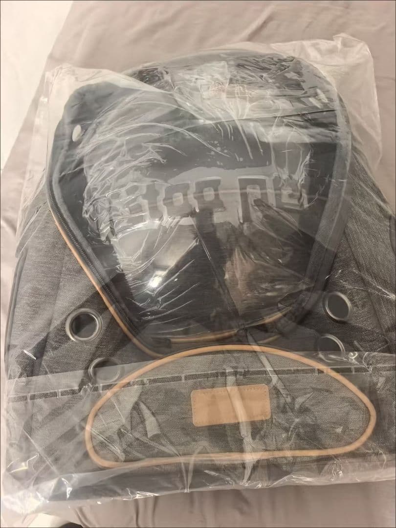 ペットキャリーバッグ 透明カプセル 通気性抜群 猫・小型犬用 お出かけリュック