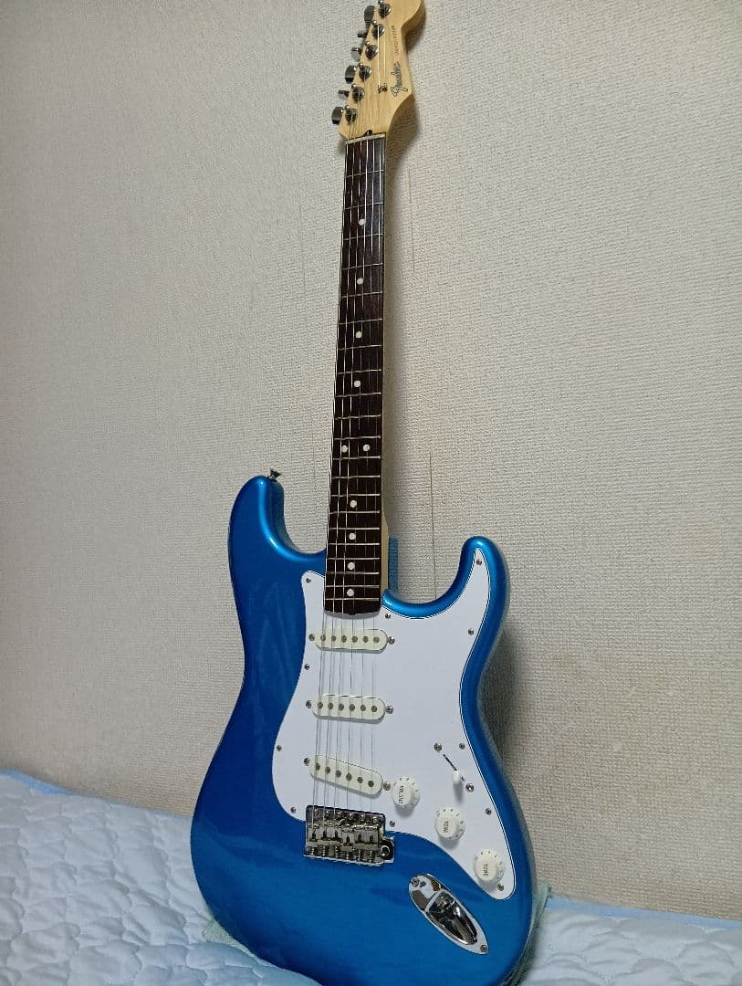 ギター Fender Japan Stratocaster LakePlacidBlue