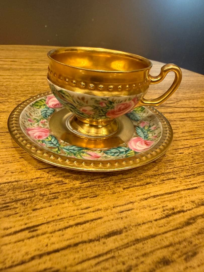 サン・クルー窯　金彩　薔薇のデミタスカップ＆ソーサー