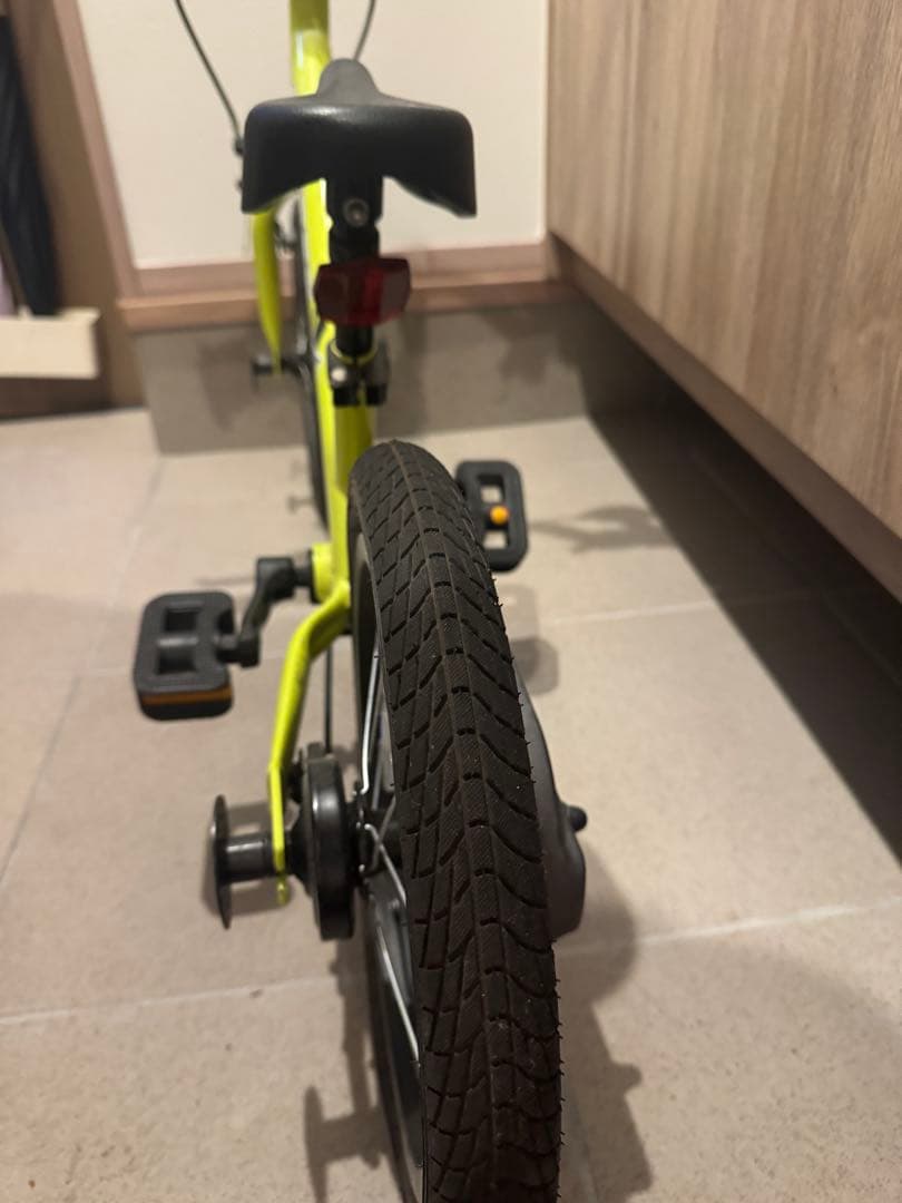 ストライダー　14ｘ　タイヤパンク有り