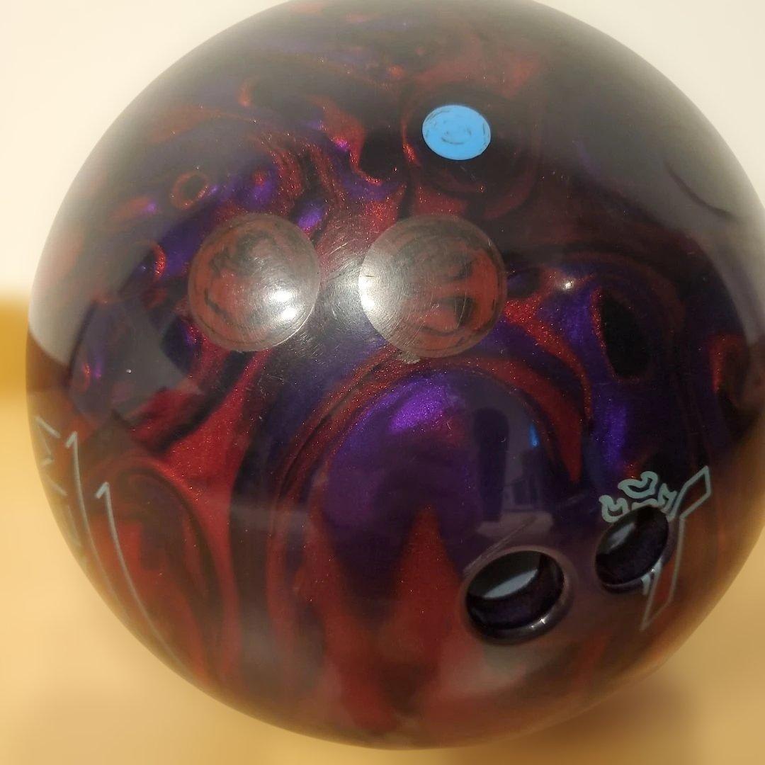 セオレム ボウリングボール15ポンド