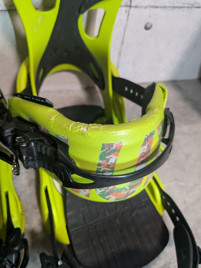 サロモン SALOMON Oh.Yeah ×FLUXスノーボード2点セット