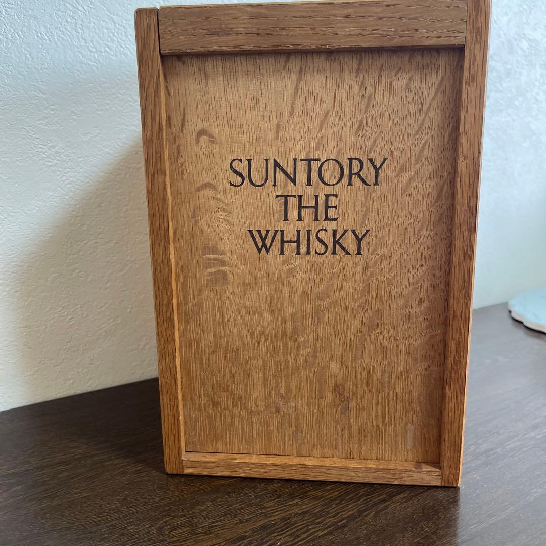 サントリーSUNTORYザ・ウイスキー有田焼陶器ボトル750ml