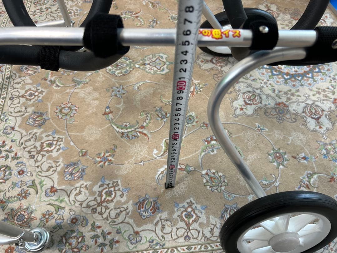 犬用車いす ポチの車いす　ミニチュアシュナウザー使用　介護用歩行器