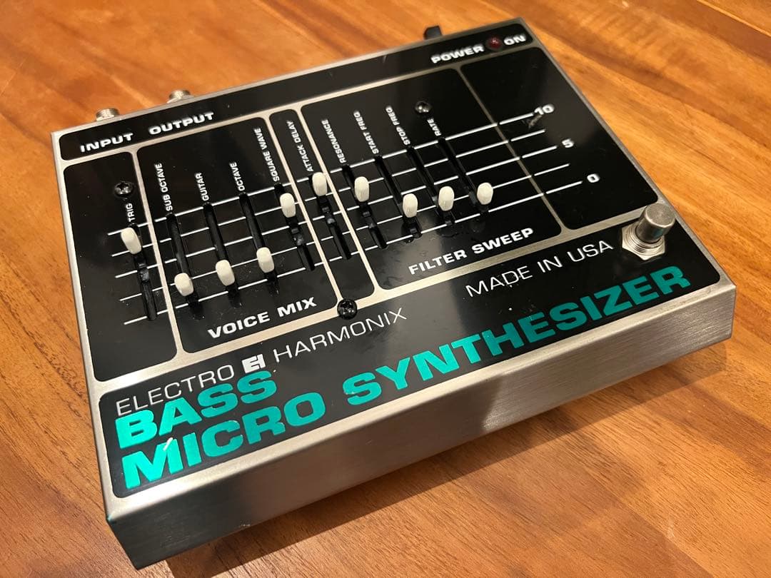 ベース Electro-Harmonix Bass Micro Synthesizer