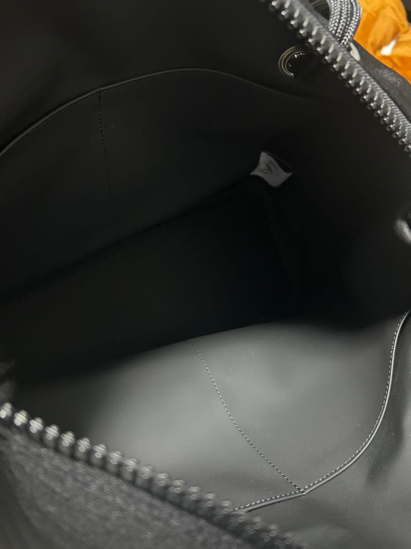 定価61,600円　l4k3 QUEEN LAKE バッグ　ブラック