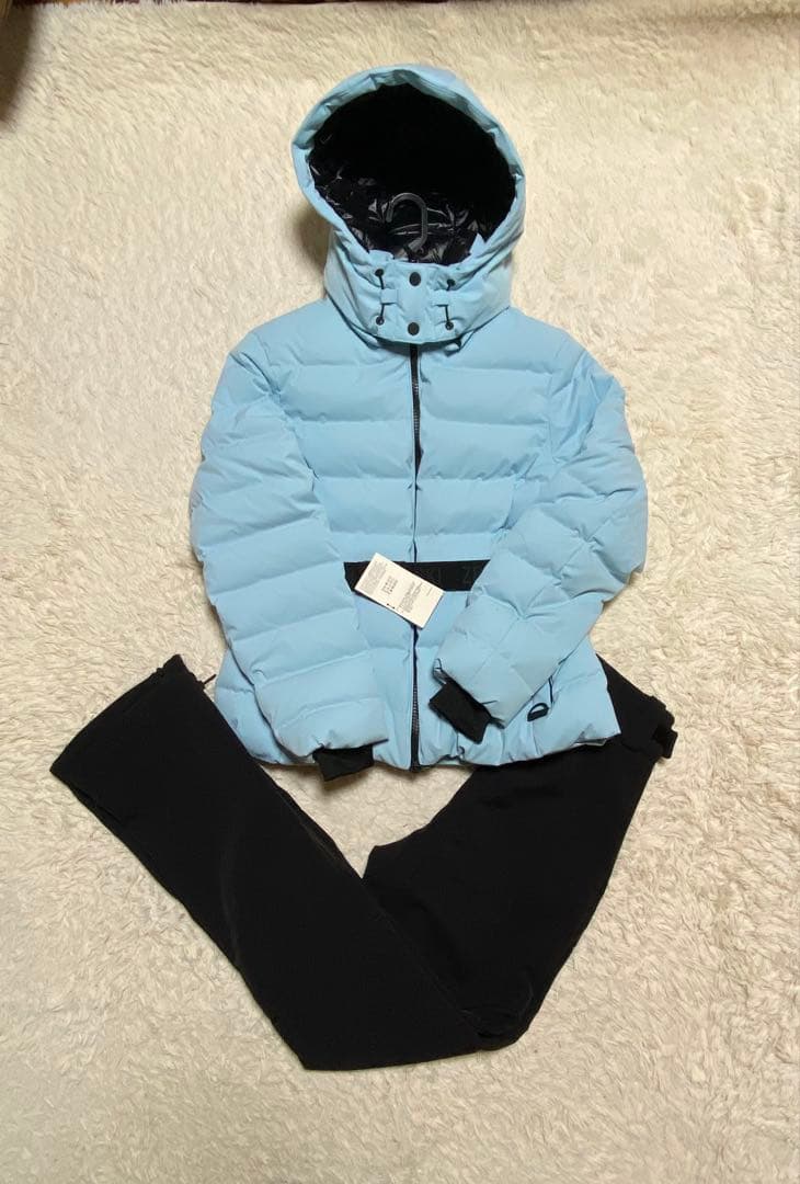 zara ski 水色ダウンジャケットと黒スキーパンツセット　スキーウェアスノボ