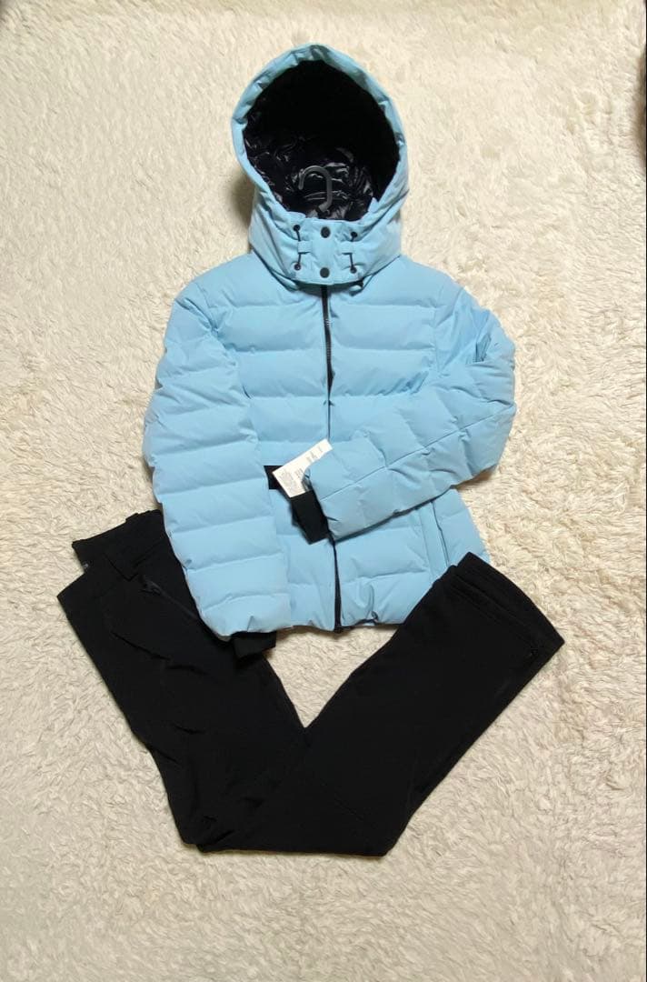 zara ski 水色ダウンジャケットと黒スキーパンツセット　スキーウェアスノボ