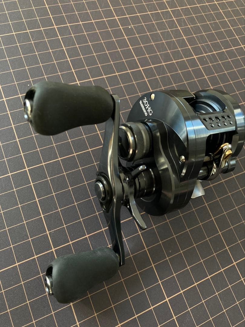 シマノ 24 カルカッタコンクエスト シャローエディション 30HG (右巻)