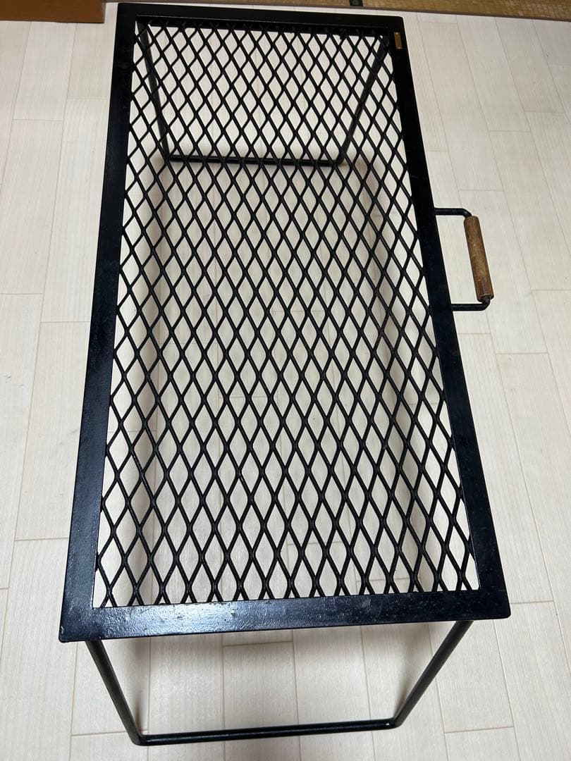 サンゾー工務店より大き目無骨アイアンテーブル