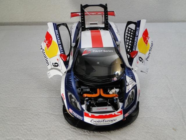 オートアート　1/18　マクラーレン12C-GT3　FIA-GT　アンテナ欠品